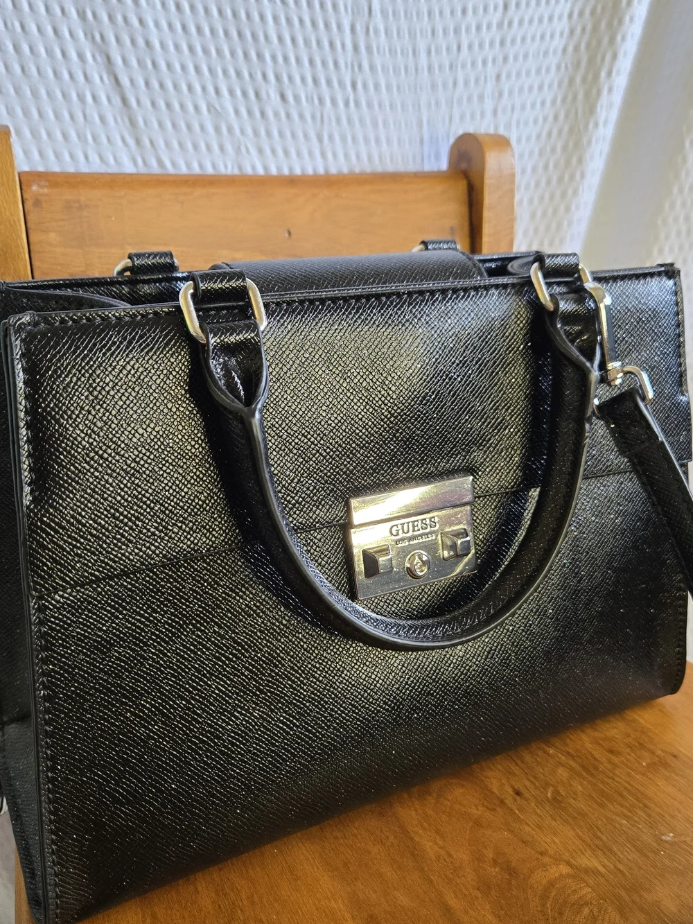 Guess Giana Glitter Satchel